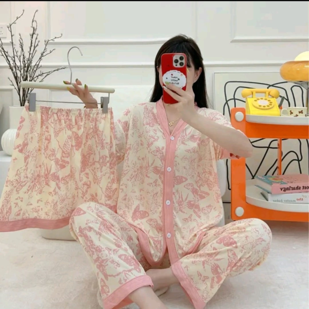 UPSIZE 3-IN-1 SLEEPWEAR SET BUY 1 TAKE 1 FREE
