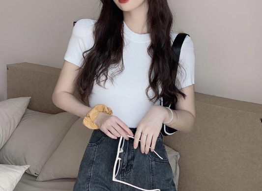 UNIQLO INSPIRED PREMIUM COTTON TOPS ( BUY 1 TAKE 1 )