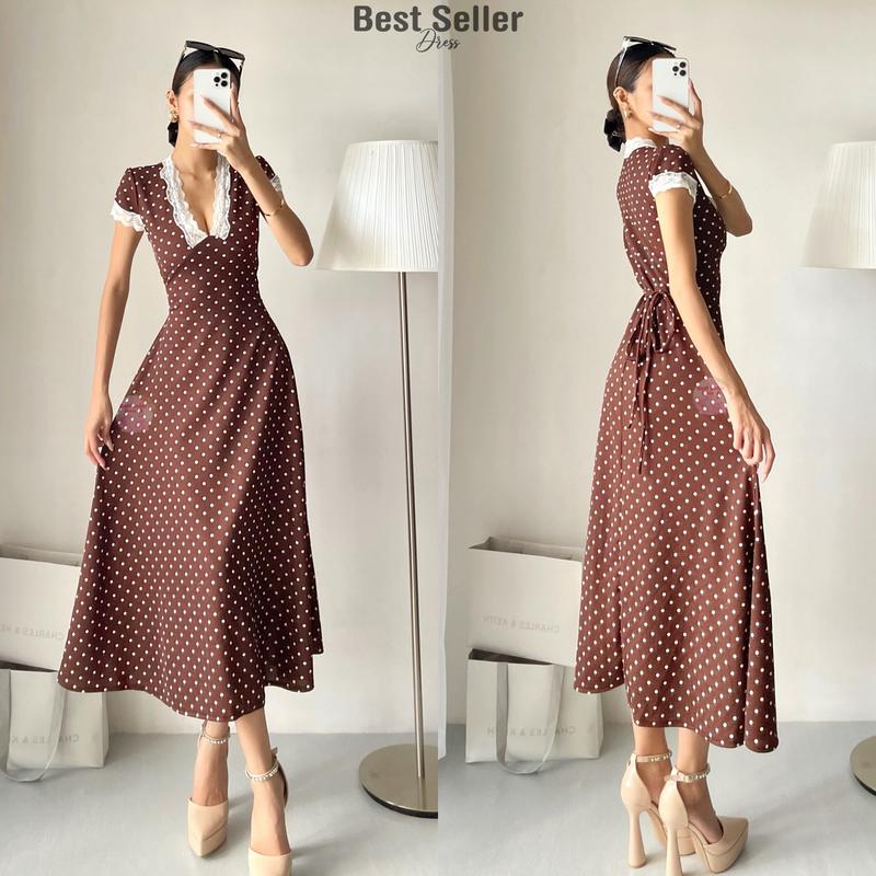 Eleanor Vneck Lace Maxi Dress (BUY 1 TAKE 1)