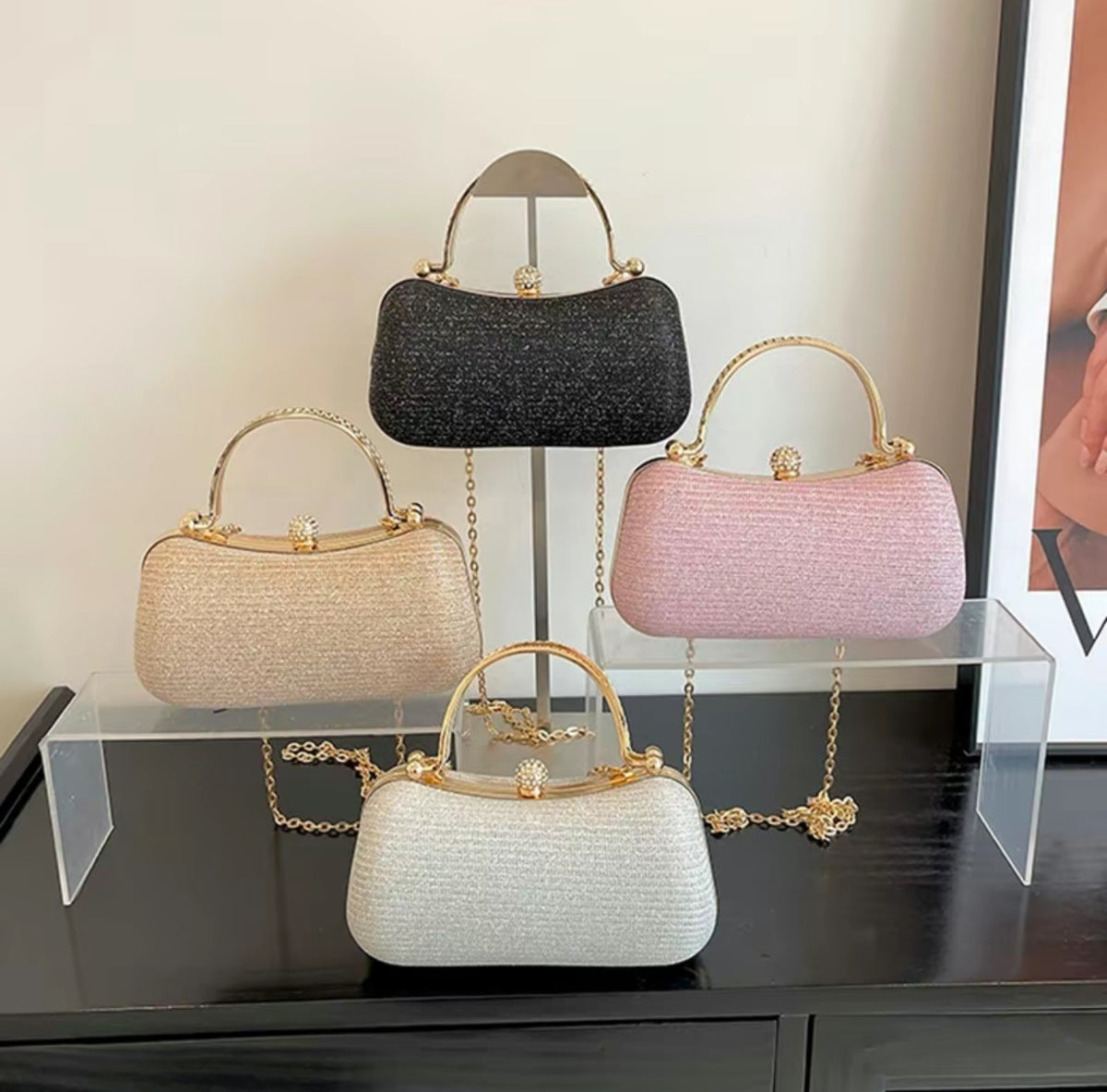 GLIMMER BANQUET CLUTCH BAG - 70% OFF