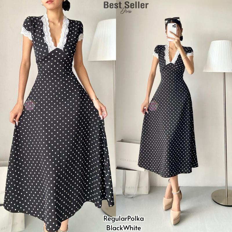 Eleanor Vneck Lace Maxi Dress (BUY 1 TAKE 1)