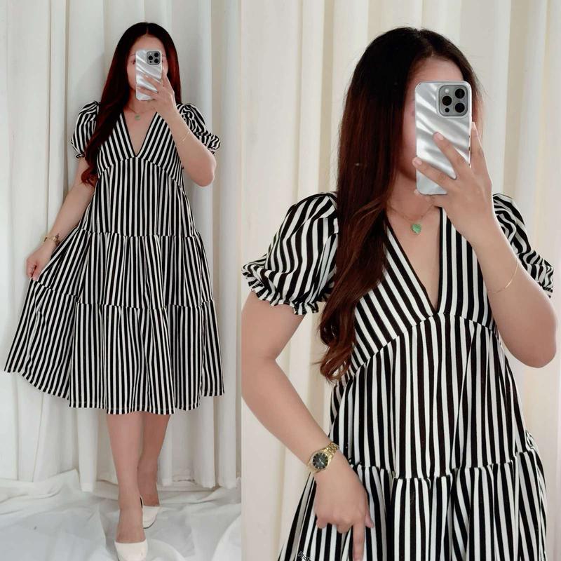 VICTORIA V-NECK STRIPE MAXI DRESS (BUY 1 TAKE 1 FREE)