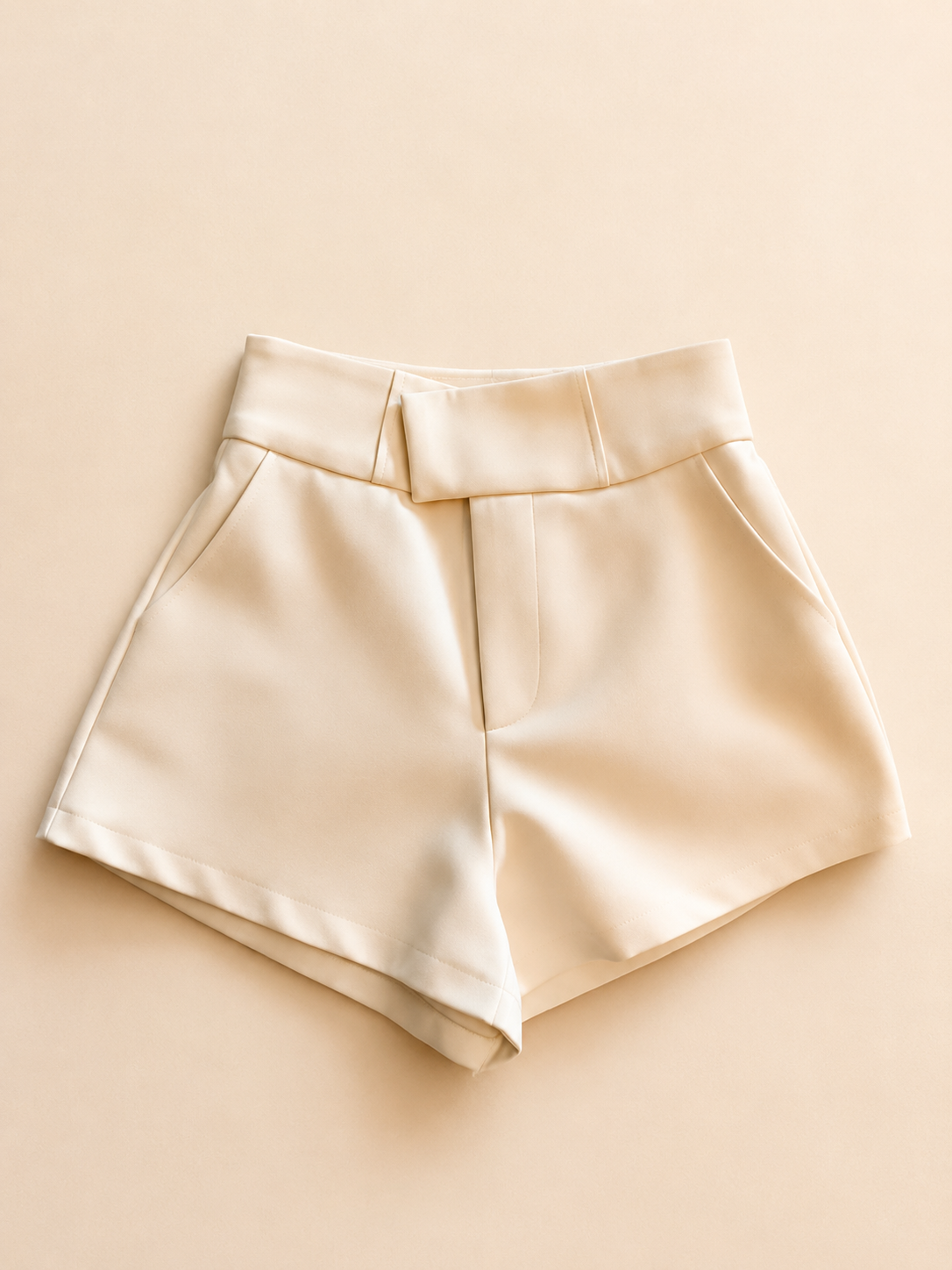 AMANDA PREMIUM SUIT SHORTS