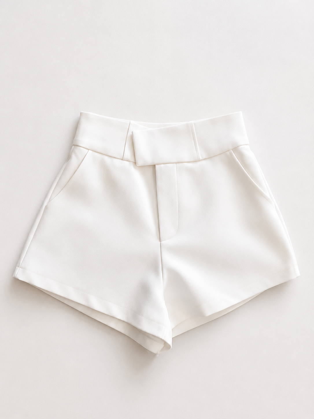 AMANDA PREMIUM SUIT SHORTS