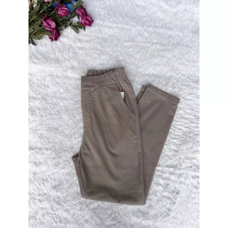 files/Khaki_355b6529-0098-4c35-86a5-becf2e968109.jpg