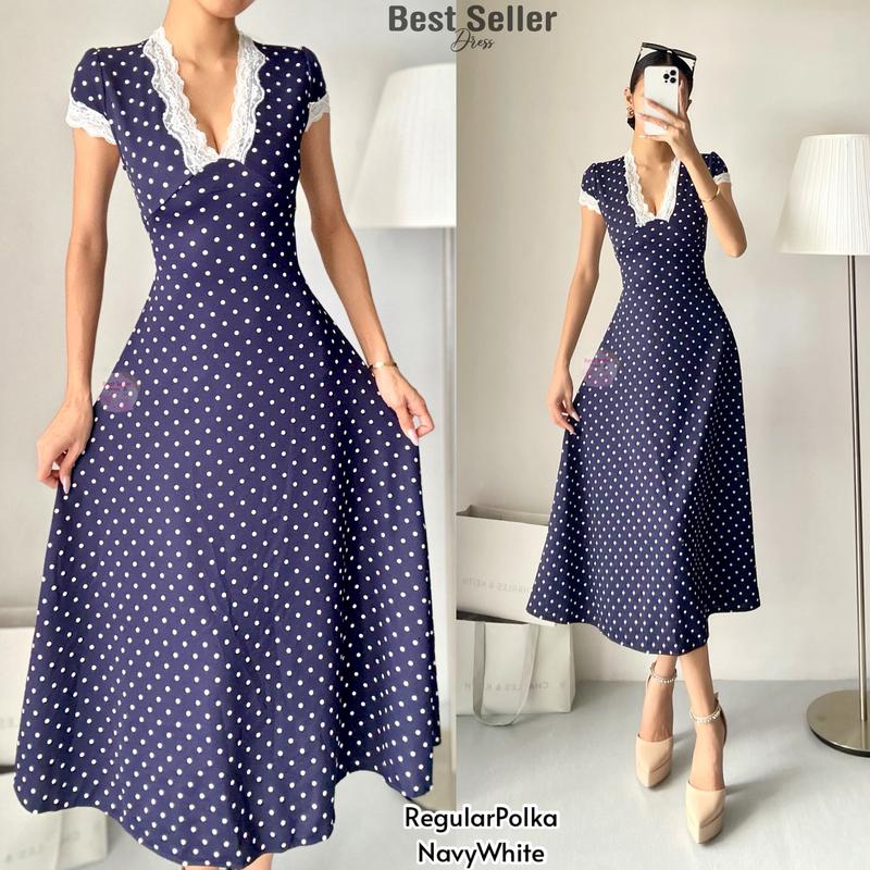 Eleanor Vneck Lace Maxi Dress (BUY 1 TAKE 1)