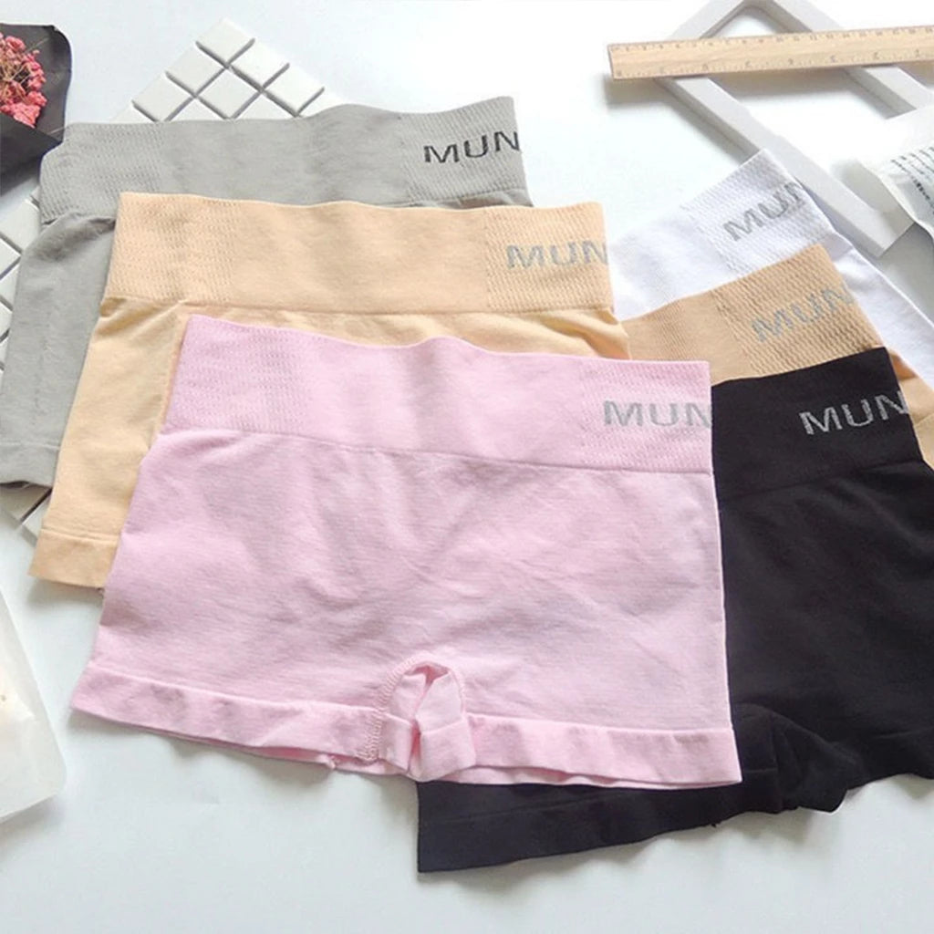 KOREAN SEAMLESS SHORT PANTIES BUY 2 TAKE 2 FREE