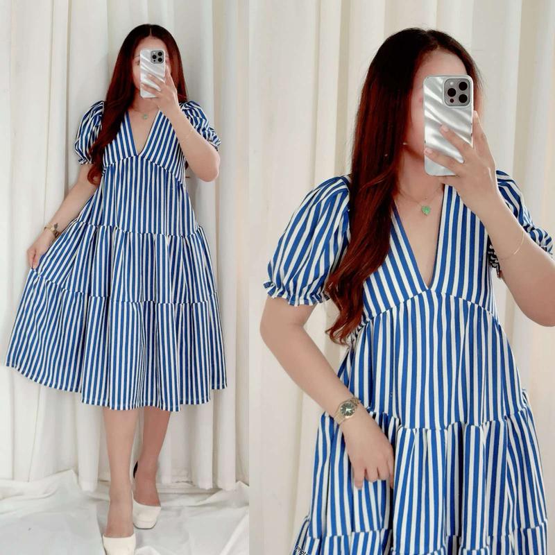 VICTORIA V-NECK STRIPE MAXI DRESS (BUY 1 TAKE 1 FREE)