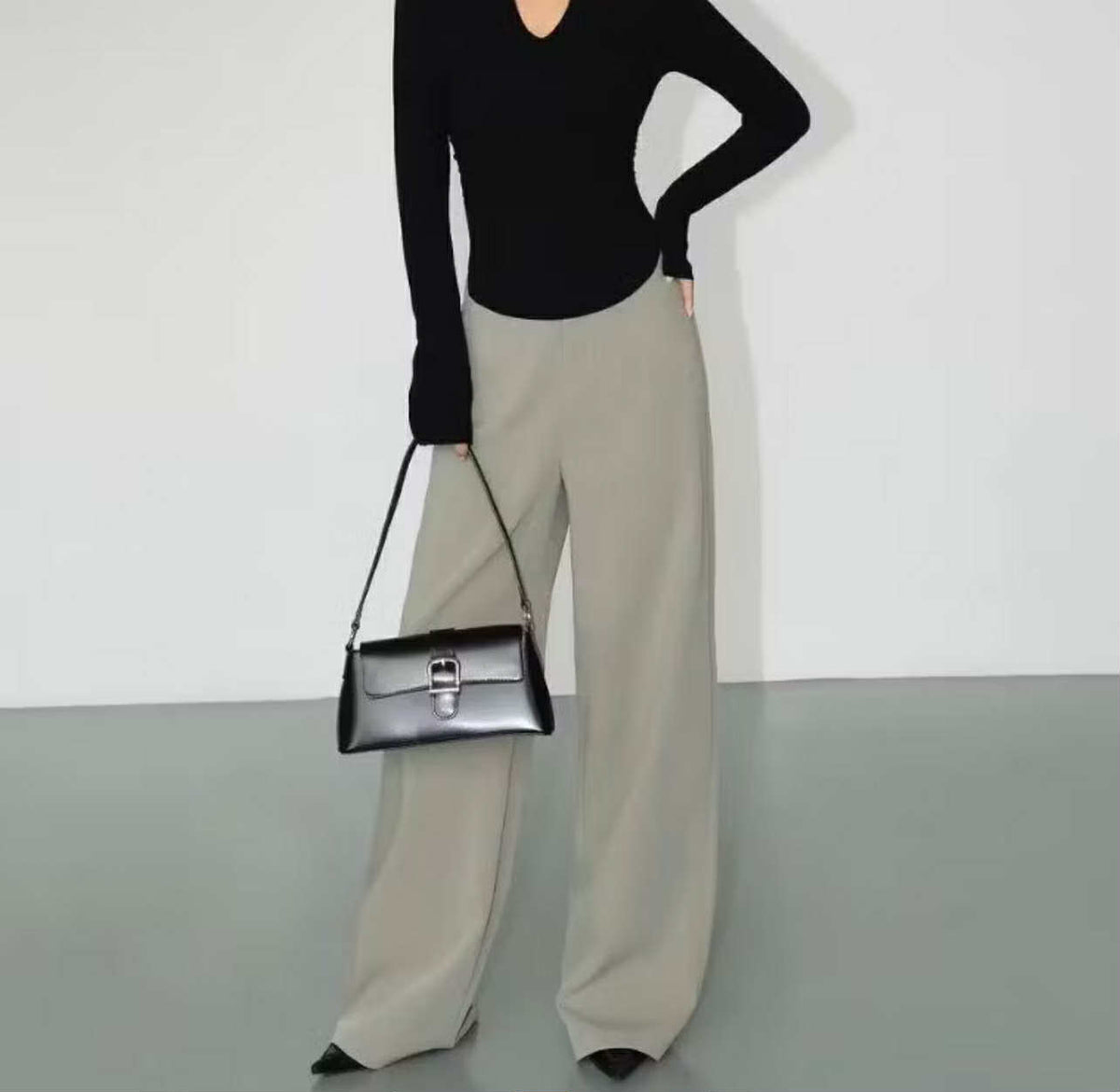 HIGHWAIST FLOWY WIDE LEG PANTS