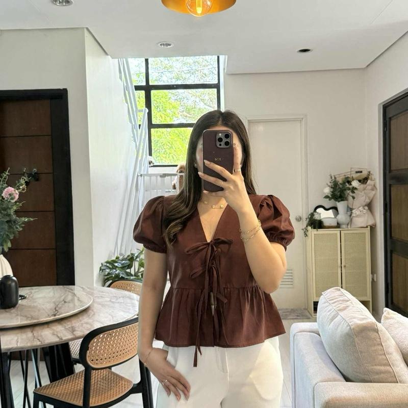LUISA LINEN TOP BUY 1 TAKE 1 FREE